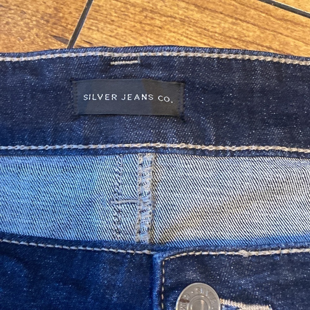 Silver Grayson Jeans - Picture 3 of 9